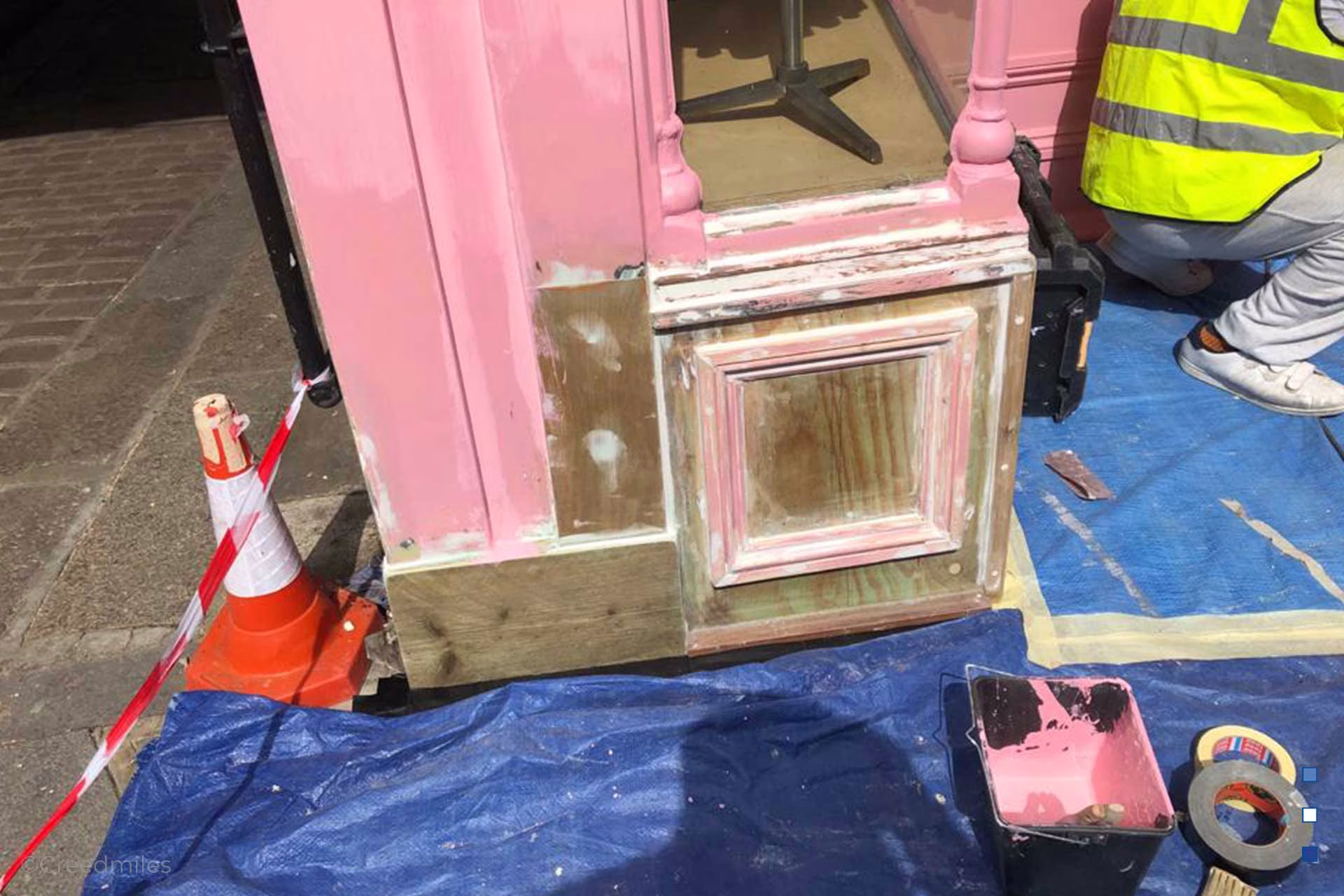 Retail shop refurbishment front replace timber