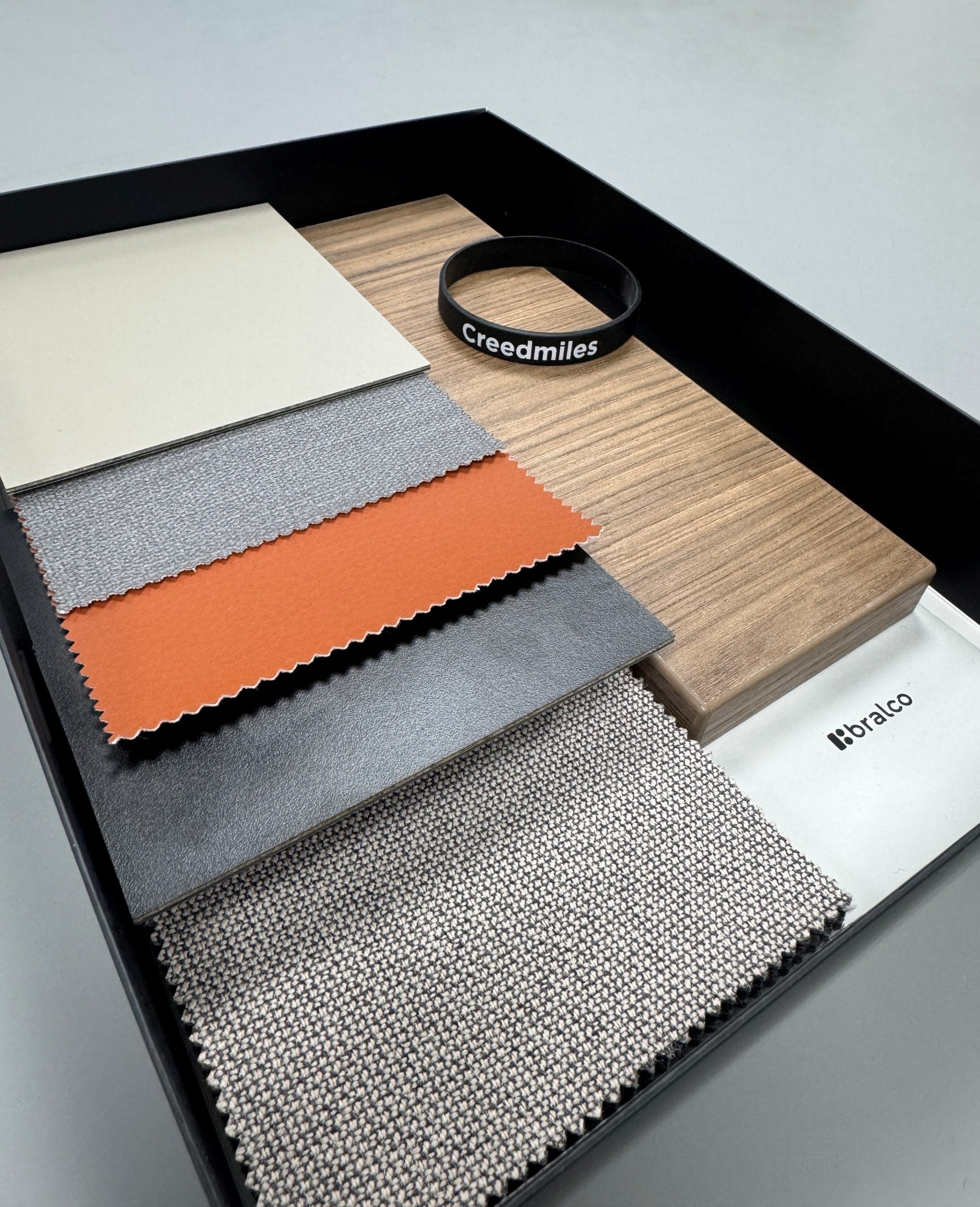 Office furniture suplier (Technical advice photo replacement)