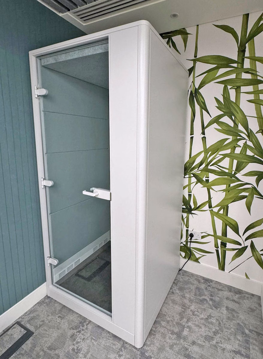 Acoustic office phone booth